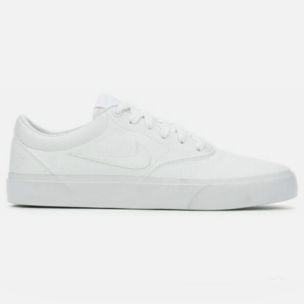 NWT/NIB Nike SB Charge Canvas Triple White Sneakers/Skate Shoes